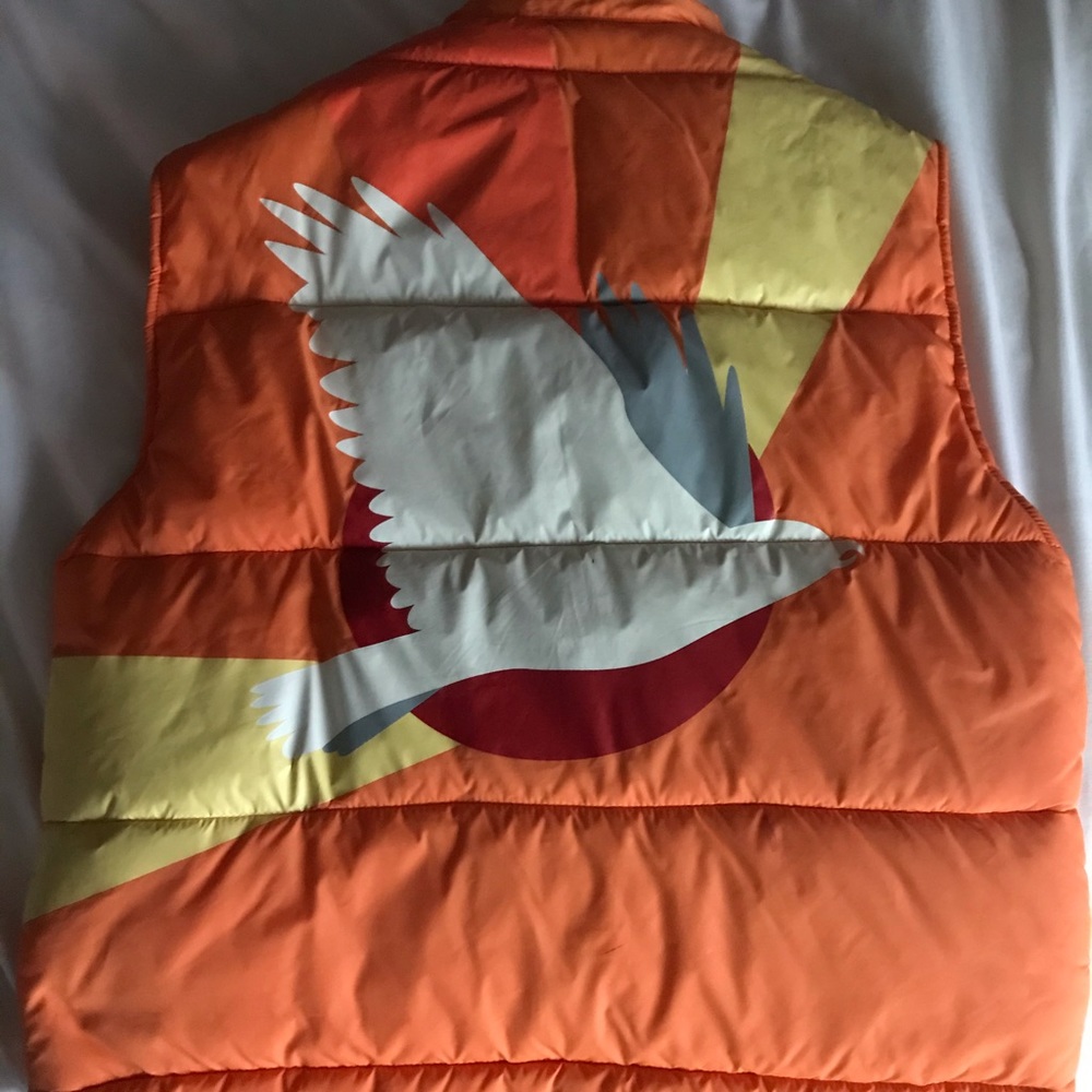Retro puffer vest
